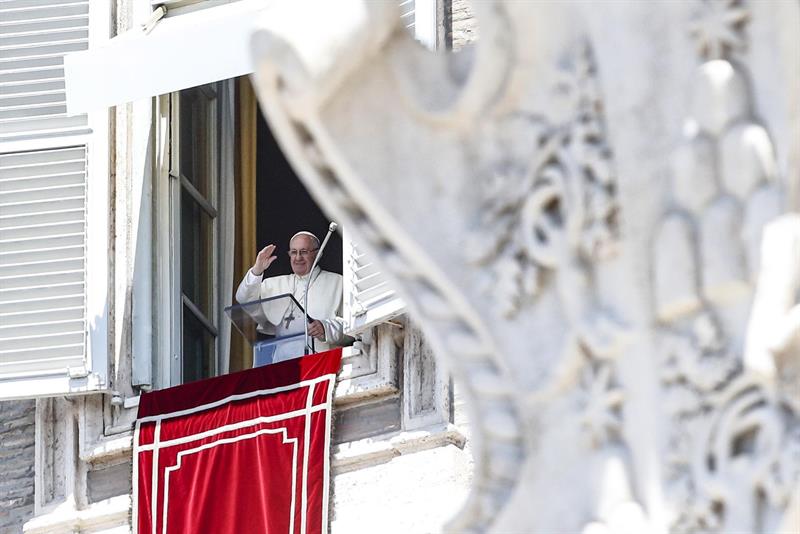 El Papa elogia a los rescatadores españoles en el Mediterráneo: "Gracias por encarnar la parábola del Buen Samaritano" El Papa elogia a los rescatadores españoles en el Mediterráneo: "Gracias por encarnar la parábola del Buen Samaritano"