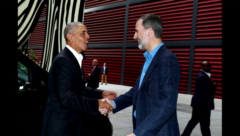 El Rey acompaña a Barack Obama en su visita al museo Reina Sofía