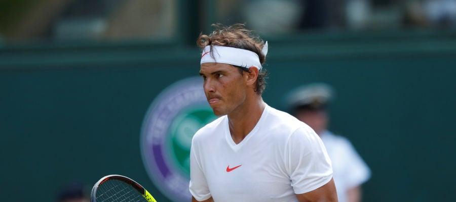 Rafa Nadal celebra uno de los puntos contra De Minaur Rafa Nadal celebra uno de los puntos contra De Minaur