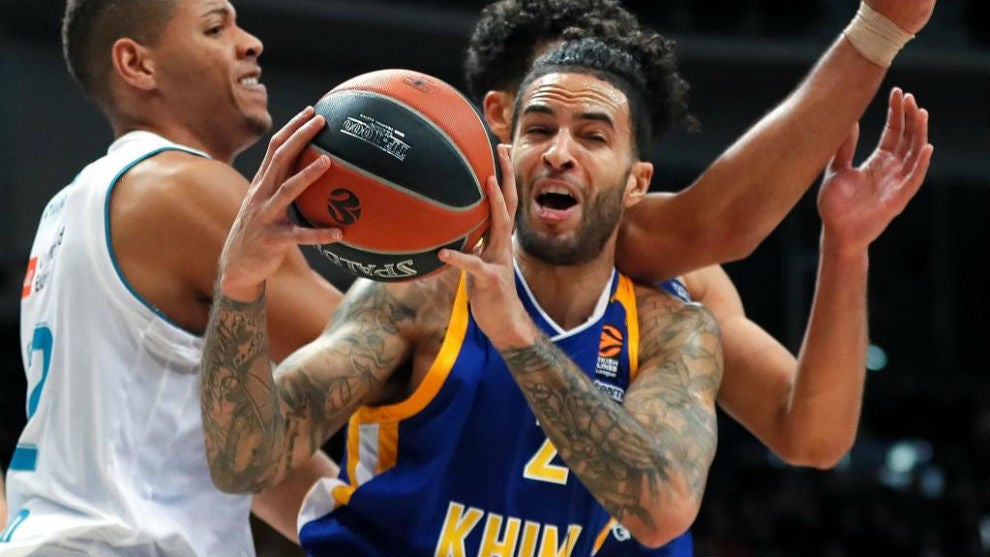 Muere Tyler Honeycutt, jugador del Khimki, en un tiroteo contra la policía Muere Tyler Honeycutt, jugador del Khimki, en un tiroteo contra la policía