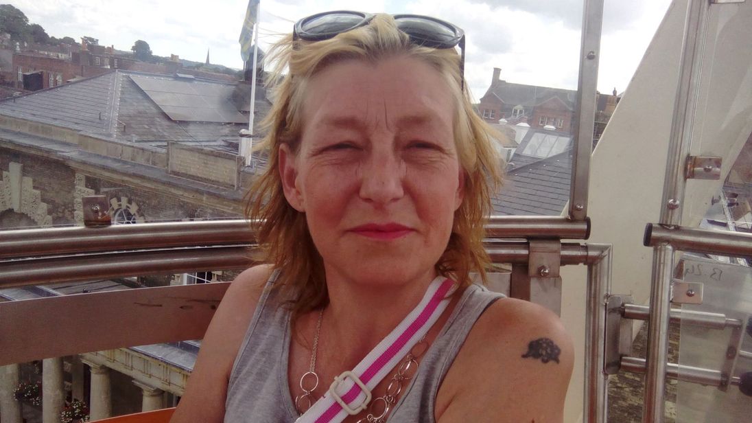 Muere la mujer afectada hace una semana por el agente nervioso Novichok en Reino Unido Muere la mujer afectada hace una semana por el agente nervioso Novichok en Reino Unido