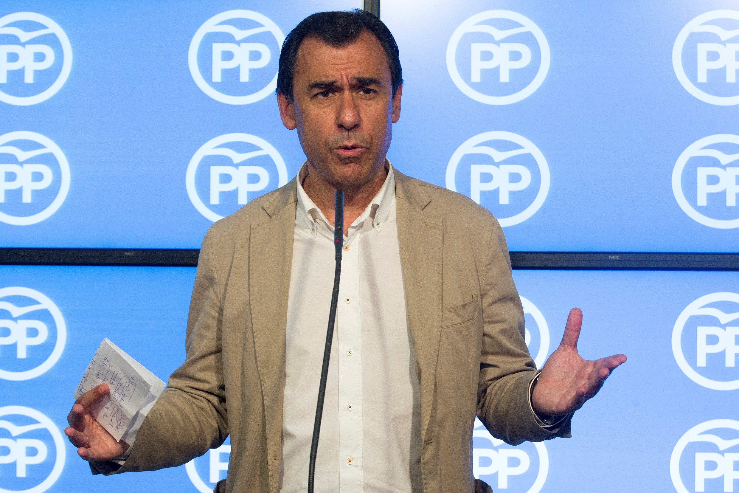 El PP rescata a Maillo y lo incluye en la dirección del grupo parlamentario El PP rescata a Maillo y lo incluye en la dirección del grupo parlamentario