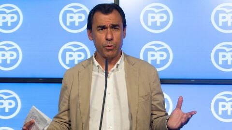 El coordinador general del PP, Fernando Mart&iacute;nez-Ma&iacute;llo