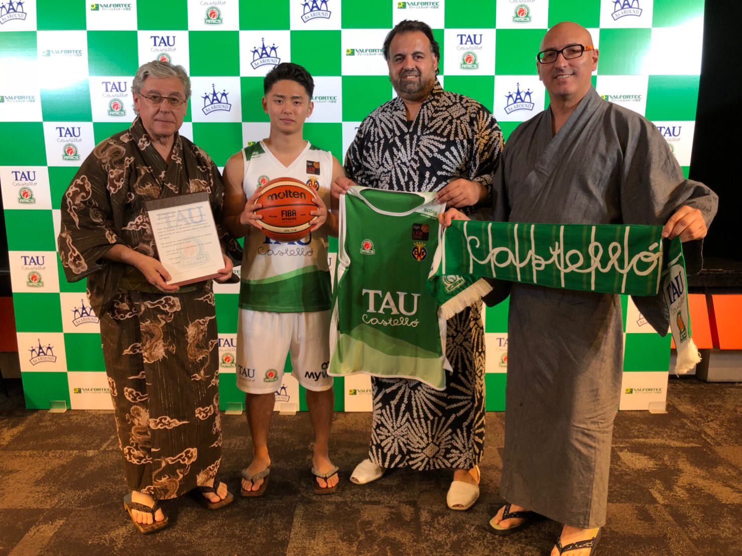 El Tau Castelló ficha al japonés Isao Kinoshita El Tau Castelló ficha al japonés Isao Kinoshita
