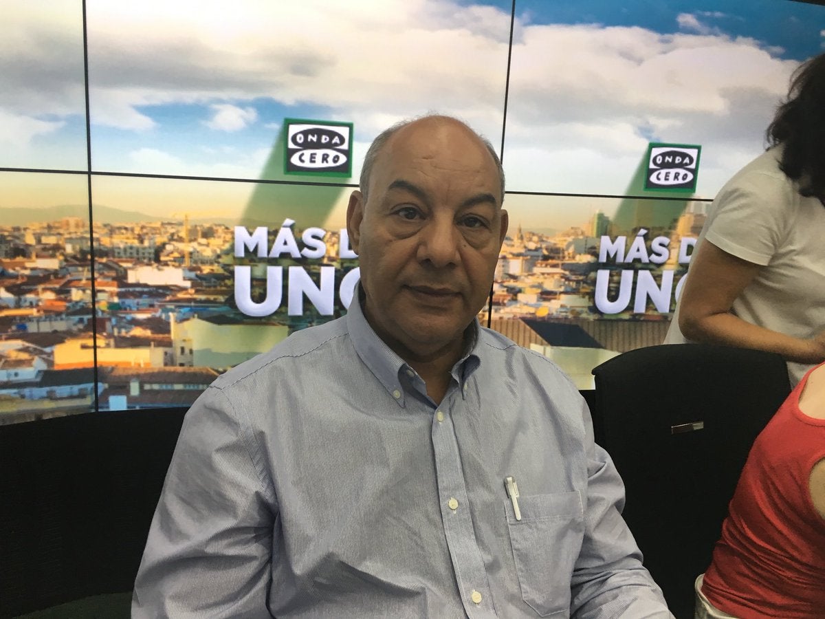 Abidin Buchraya: "Gracias a las familias de acogida de saharauis hemos convertido a España en un punto de referencia de solidaridad" Abidin Buchraya: "Gracias a las familias de acogida de saharauis hemos convertido a España en un punto de referencia de solidaridad"