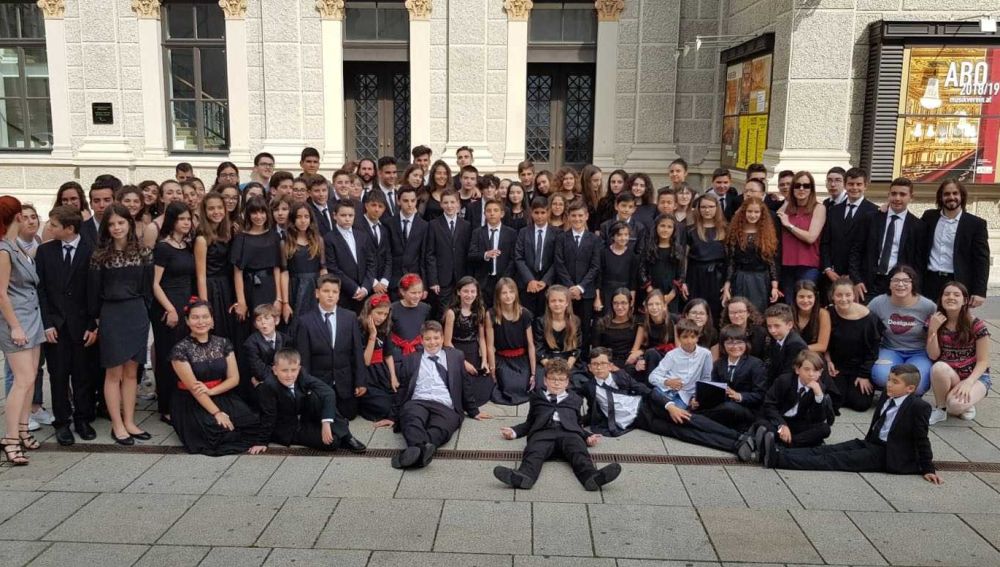 Músicos de la Orquesta de Jóvenes de la Provincia de Alicante en Viena