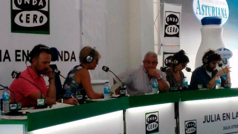 Bertino Velasco en Julia en la onda