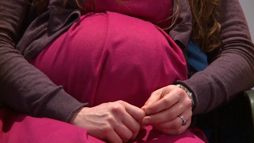 Más de 7.200 padres y madres extremeños disfrutan del permiso por nacimiento y cuidado de menor entre enero y septiembre Más de 7.200 padres y madres extremeños disfrutan del permiso por nacimiento y cuidado de menor entre enero y septiembre