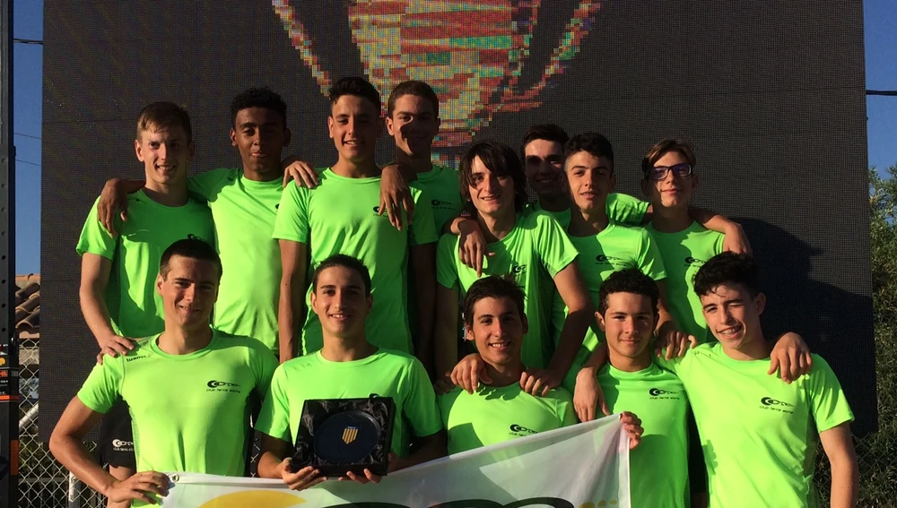 El equipo infantil masculino del CN Tenis Elche, campeón autonómico 2018.