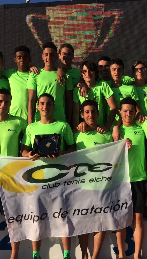 El equipo infantil masculino del CN Tenis Elche, campeón autonómico 2018. El equipo infantil masculino del CN Tenis Elche, campeón autonómico 2018.
