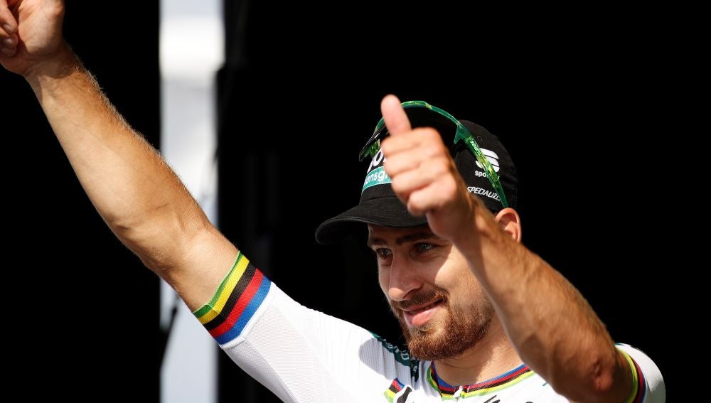 Sagan celebrando su victoria de etapa