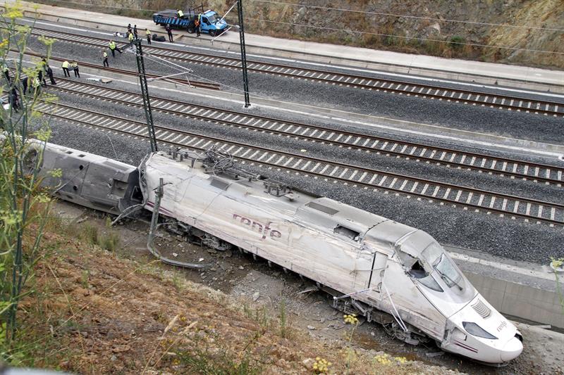 Jesús Domínguez, presidente de la plataforma víctimas del Alvia: "Querían desacreditar que era un accidente de un tren de alta velocidad por intereses" Jesús Domínguez, presidente de la plataforma víctimas del Alvia: "Querían desacreditar que era un accidente de un tren de alta velocidad por intereses"