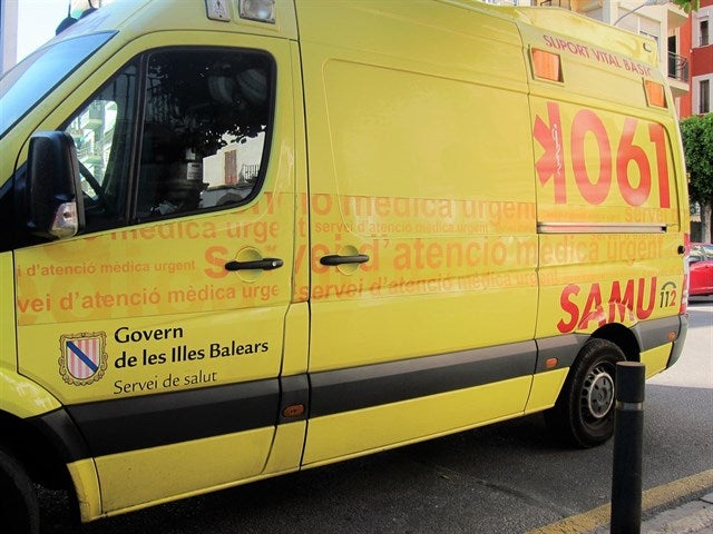 Un hombre drogado intenta agredir a técnicos del SAMU en Magaluf Un hombre drogado intenta agredir a técnicos del SAMU en Magaluf