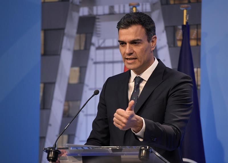 Sánchez, sobre Puigdemont: "Lo importante es que será juzgado por tribunales españoles" Sánchez, sobre Puigdemont: "Lo importante es que será juzgado por tribunales españoles"