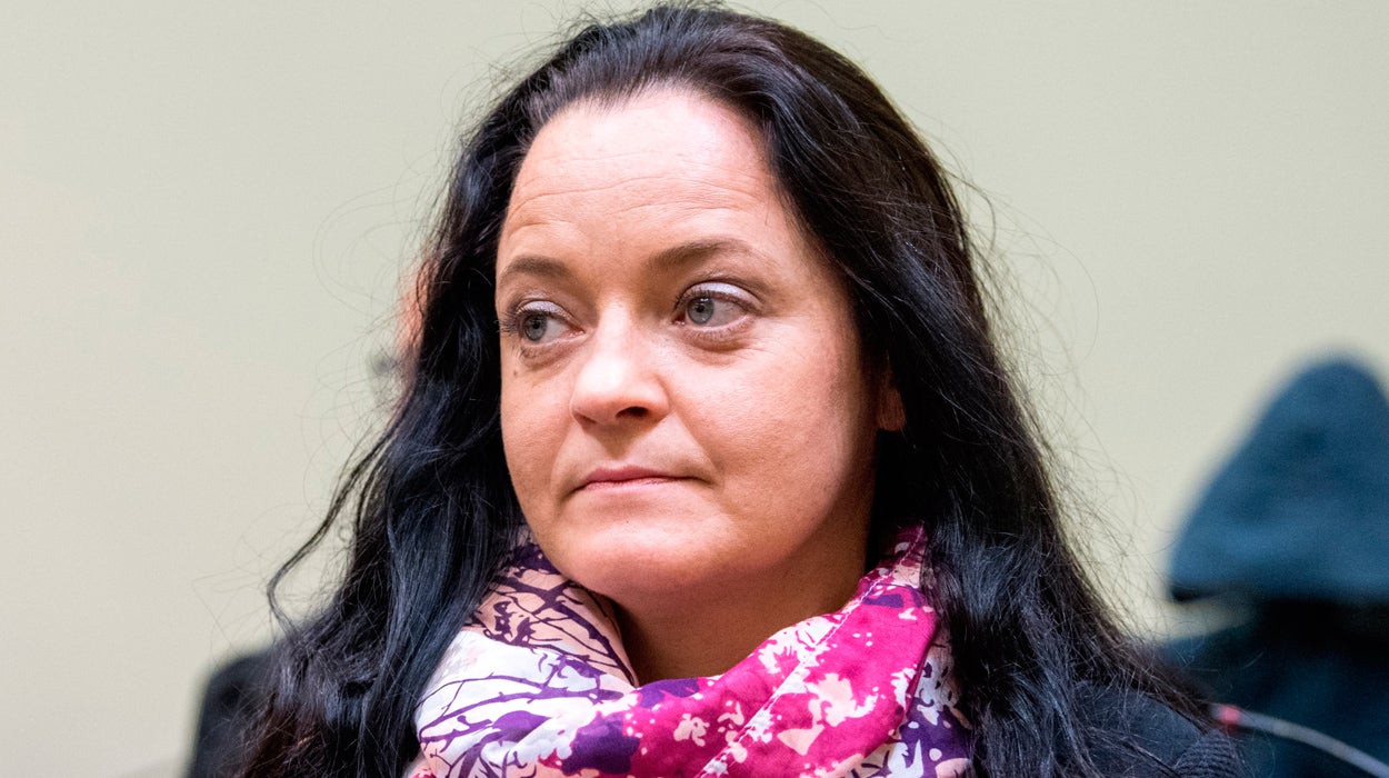 Condenada a cadena perpetua en Alemania la única superviviente de un grupo neonazi culpable de ocho asesinatos Condenada a cadena perpetua en Alemania la única superviviente de un grupo neonazi culpable de ocho asesinatos