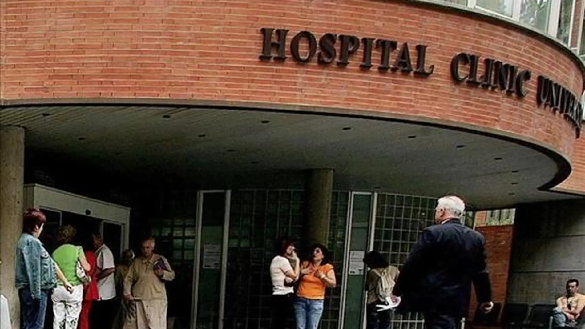 Fachada del Hospital Clínico de Valencia