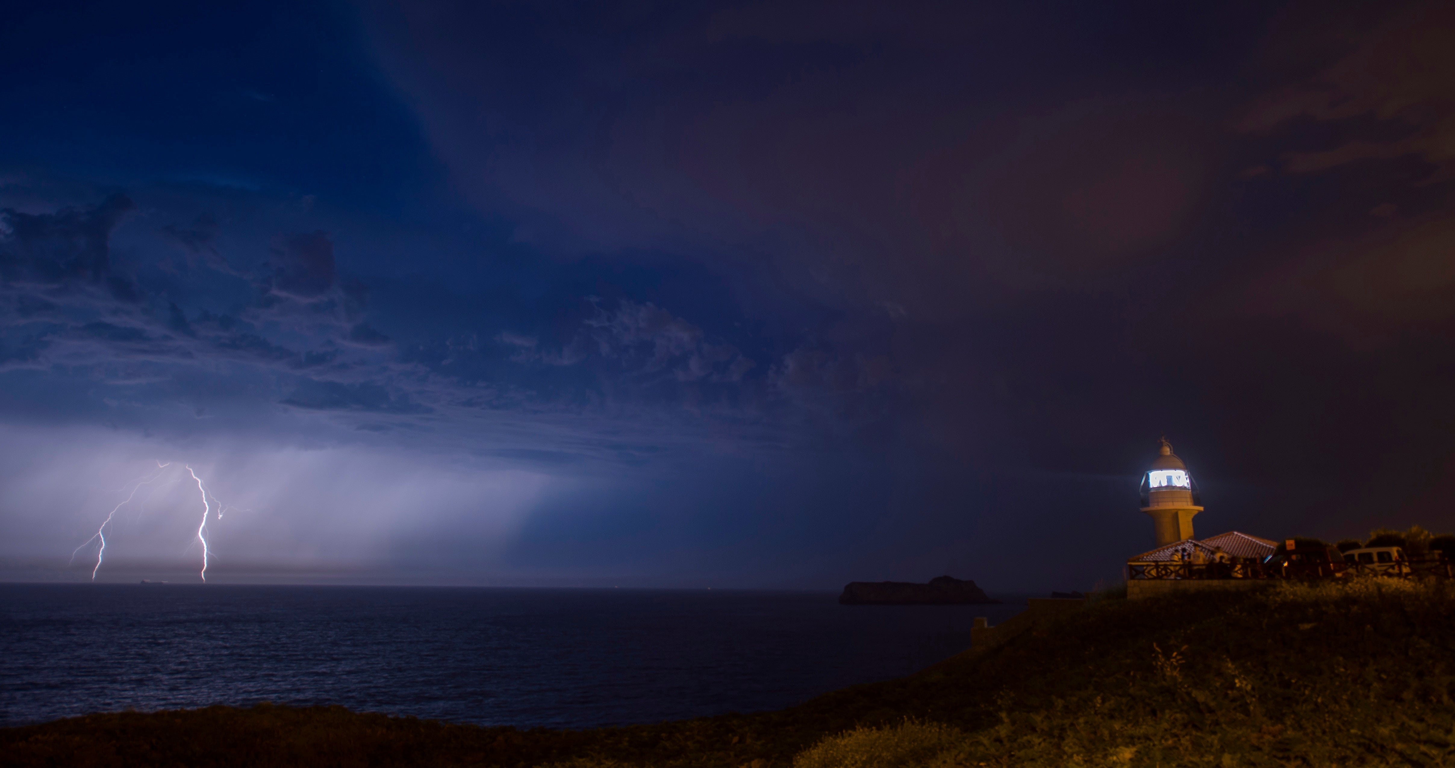 Tormentas fuertes este jueves en puntos del norte y temperaturas al alza Tormentas fuertes este jueves en puntos del norte y temperaturas al alza