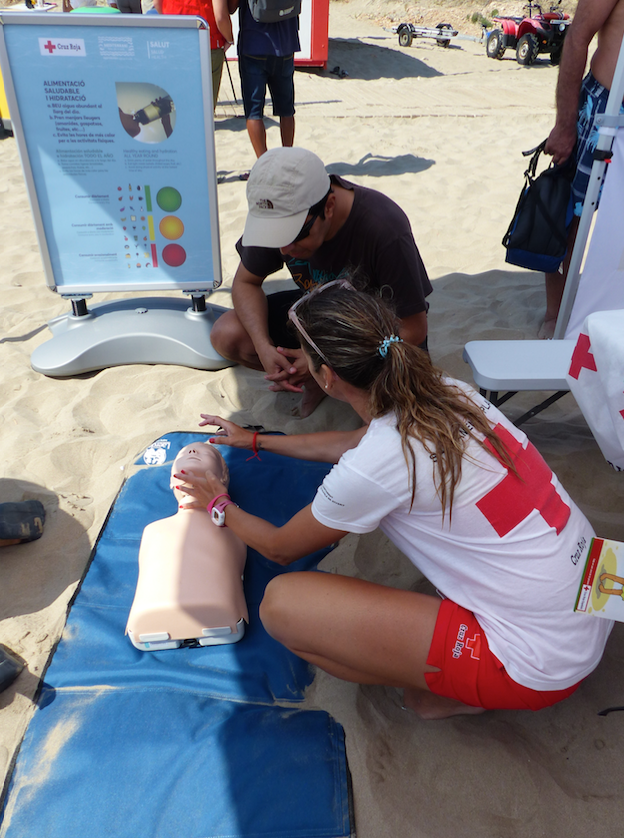 Cruz Roja Castellón inicia la campaña “Mediterrani, deixa que et cuide” Cruz Roja Castellón inicia la campaña “Mediterrani, deixa que et cuide”