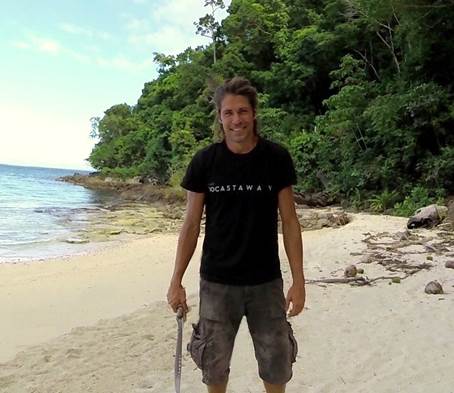 Álvaro Cerezo, naúfrago de profesión Álvaro Cerezo, naúfrago de profesión