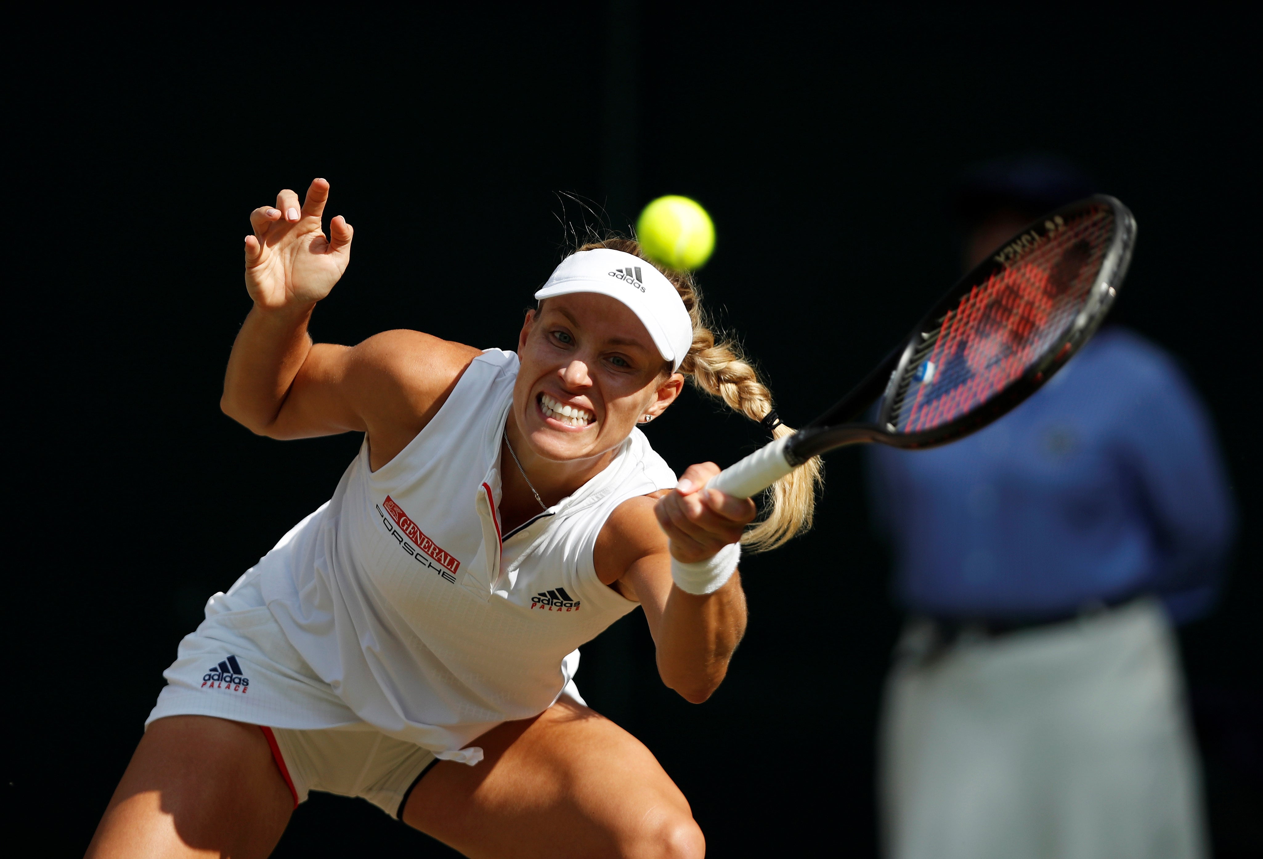 Angelique Kerber vence a Serena Williams y se convierte en ganadora de Wimbledon por primera vez Angelique Kerber vence a Serena Williams y se convierte en ganadora de Wimbledon por primera vez
