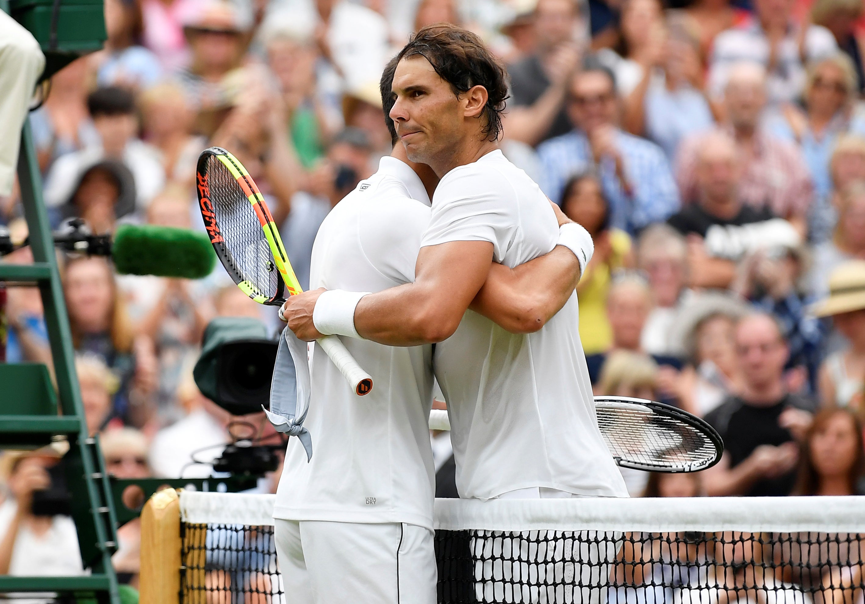 Djokovic elimina a Nadal en semifinales de Wimbledon tras ganar por: 6-4, 3-6, 7-6, 3-6 y 10-8 Djokovic elimina a Nadal en semifinales de Wimbledon tras ganar por: 6-4, 3-6, 7-6, 3-6 y 10-8