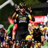 Dylan Groenewegen celebra sus segunda victoria de etapa Dylan Groenewegen celebra sus segunda victoria de etapa