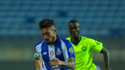 &Aacute;lex Telles en un partido con el Oporto
