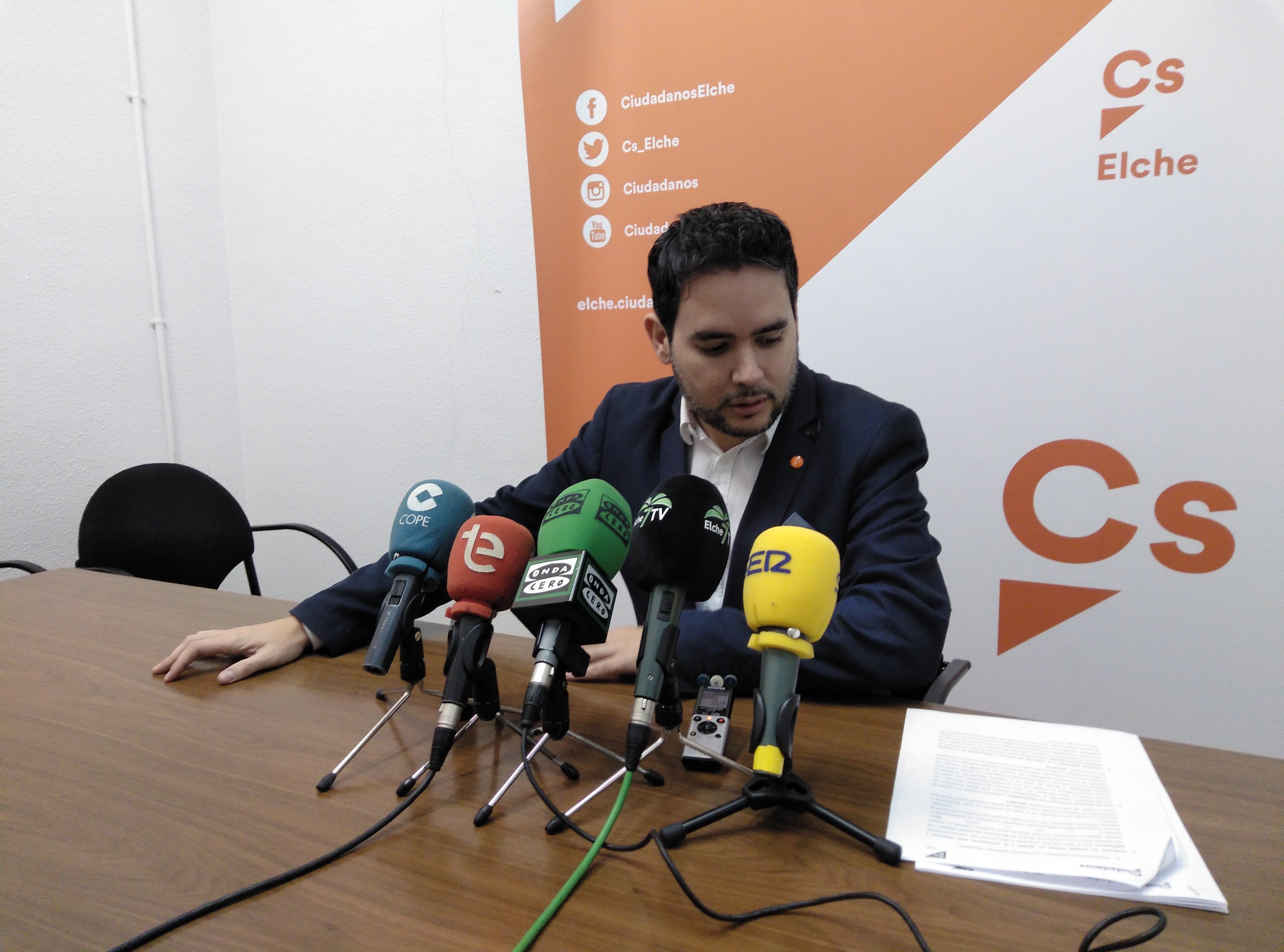 David Caballero culpa a Compromís y PSOE del bloqueo del edificio El Progreso David Caballero culpa a Compromís y PSOE del bloqueo del edificio El Progreso