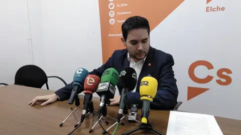 David Caballero, portavoz del Grupo Municipal Ciudadanos Elche David Caballero, portavoz del Grupo Municipal Ciudadanos Elche
