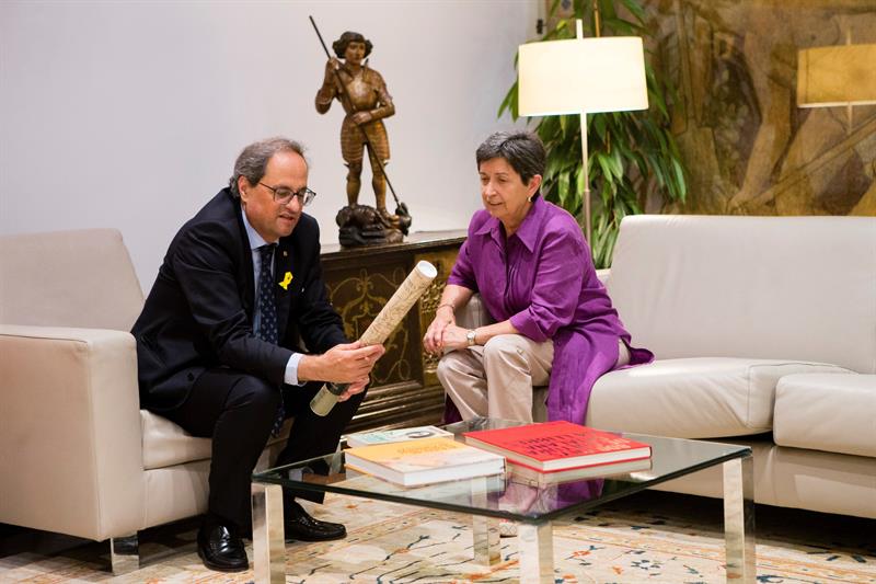 El Gobierno pide diálogo con el Govern catalán, pero sin Puigdemont como interlocutor El Gobierno pide diálogo con el Govern catalán, pero sin Puigdemont como interlocutor