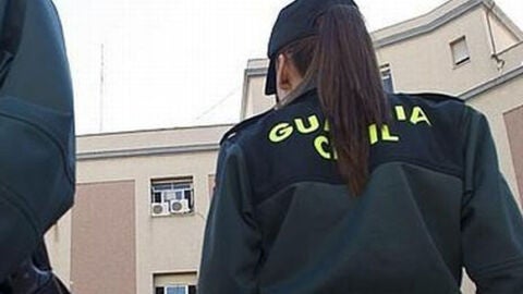 Imagen de archivo de una agente de la Guardia Civil