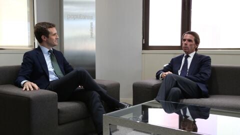 Pablo Casado reunido con Jos&eacute; Mar&iacute;a Aznar en la sede del PP