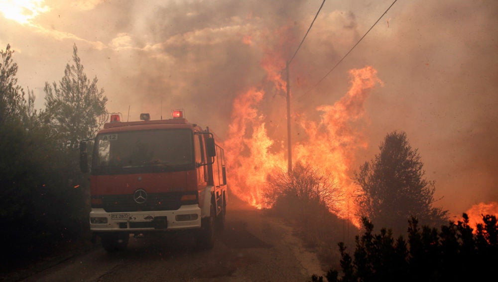 Camión de Bomberos en los incendios de Grecia