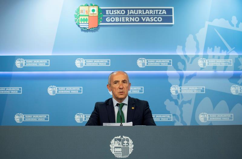 El Gobierno Vasco anuncia que Sánchez retirará los recursos a las cuentas vascas y a la ley de víctimas policiales El Gobierno Vasco anuncia que Sánchez retirará los recursos a las cuentas vascas y a la ley de víctimas policiales