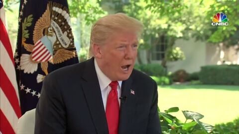 Donald Trump quiso comprar el silencio de una ex-modelo de Playboy con la que habr&iacute;a tenido una relaci&oacute;n extramatrimonial