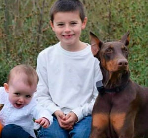 Connor y su perro Copper Connor y su perro Copper