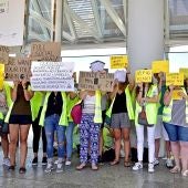 Empleados de Ryanair se manifiestan en el aeropuerto de Palma de Mallorca 