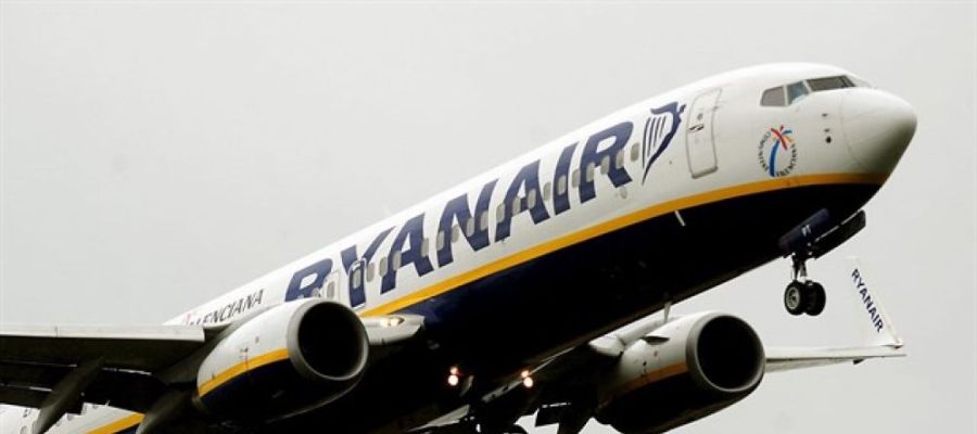 Avión de Ryanair Avión de Ryanair