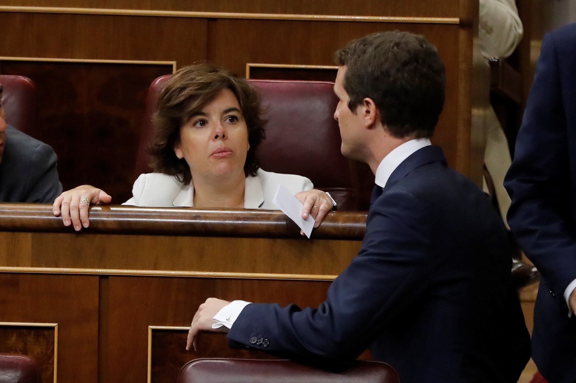 La tertulia: El PP de Casado y las presiones de Sáenz de Santamaría La tertulia: El PP de Casado y las presiones de Sáenz de Santamaría