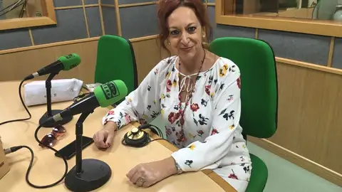 Inma Márquez Hoy, en ‘Cádiz en la Onda’ charlamos con Miguel Poveda y con la cantante Inma Márquez. Además todos los detalles de Alcances.