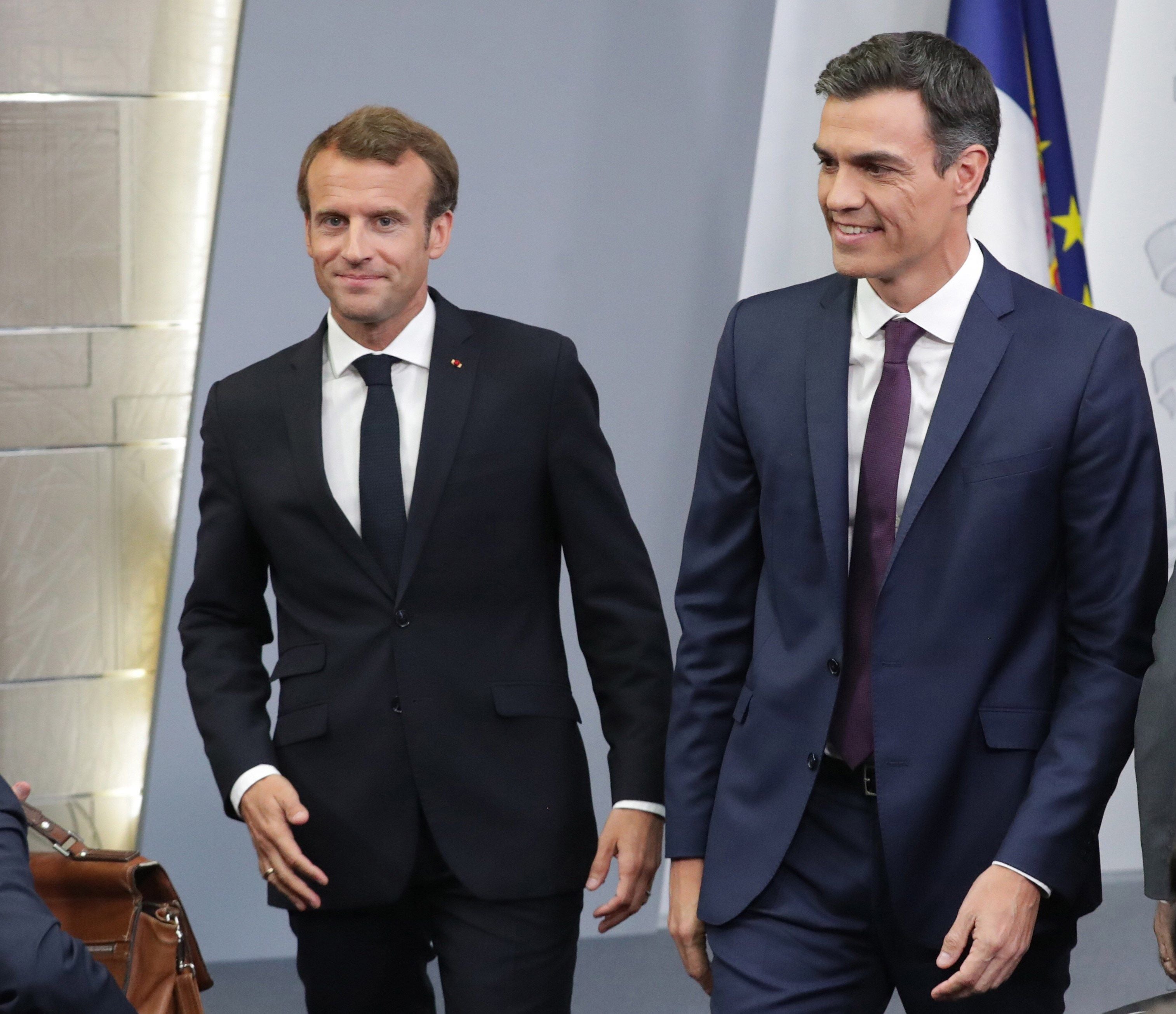 Pedro Sánchez y Macron sellan una alianza ante inmigración y reforma de zona euro Pedro Sánchez y Macron sellan una alianza ante inmigración y reforma de zona euro