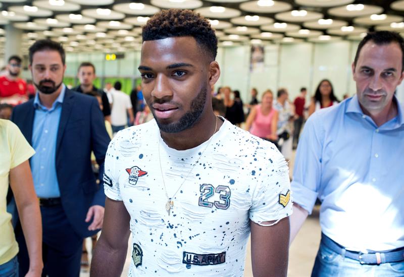 Lemar: "Las palabras de Griezmann y Lucas me convencieron para venir al Atlético de Madrid" Lemar: "Las palabras de Griezmann y Lucas me convencieron para venir al Atlético de Madrid"