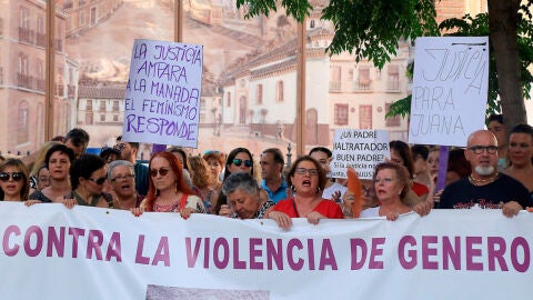 Vecinos en apoyo a Juana Rivas