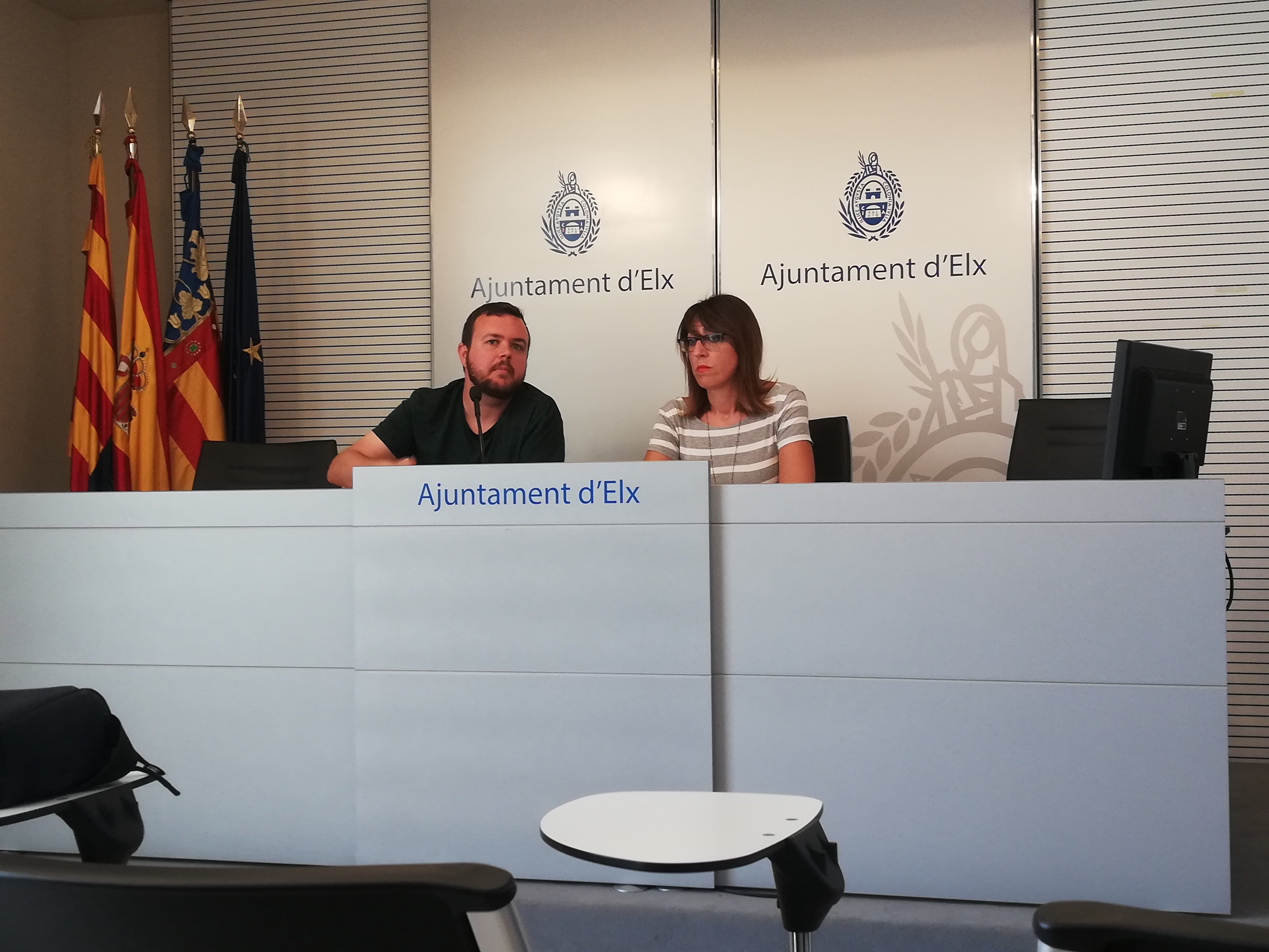 El tripartito vuelve a apostar por las consultas populares para mejorar los servicios de agua potable y alcantarillado El tripartito vuelve a apostar por las consultas populares para mejorar los servicios de agua potable y alcantarillado
