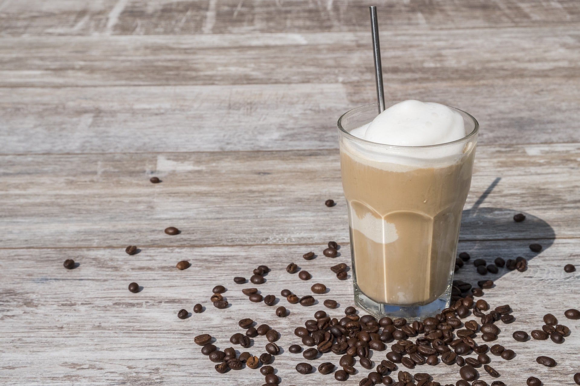 ¿Cuál es el lugar preferido de los españoles para tomar café? ¿Cuál es el lugar preferido de los españoles para tomar café?