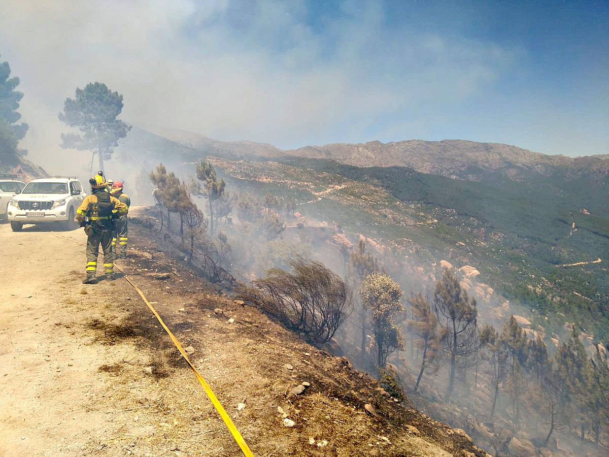 Fallece despeñado el conductor de una retroexcavadora en Casavieja (Ávila) Fallece despeñado el conductor de una retroexcavadora en Casavieja (Ávila)