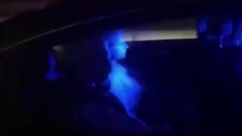 Un grupo de independentistas acosa al juez Pablo Llarena, instructor de la causa contra los pol&iacute;ticos presos del 'proc&eacute;s'