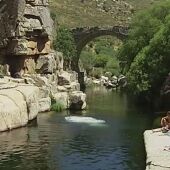 Las piscinas naturales, la mejor opción para pasar el verano en el interior