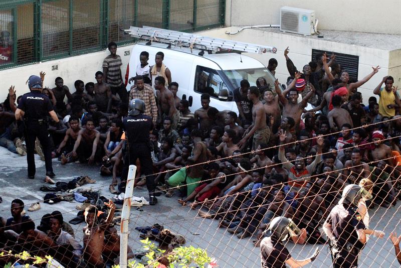La cifra de inmigrantes que llegan a Europa por tierra se ha multiplicado por siete La cifra de inmigrantes que llegan a Europa por tierra se ha multiplicado por siete