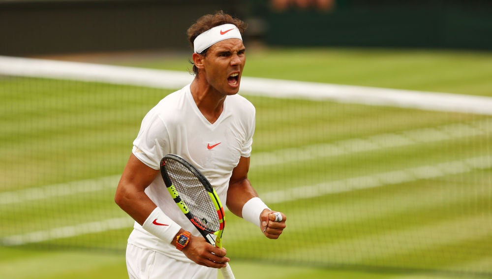 Rafa Nadal celebra un punto en Wimbledon